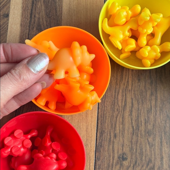 Colorful Dinosaur Sorting Cups for Kids - Picture 5 of 9